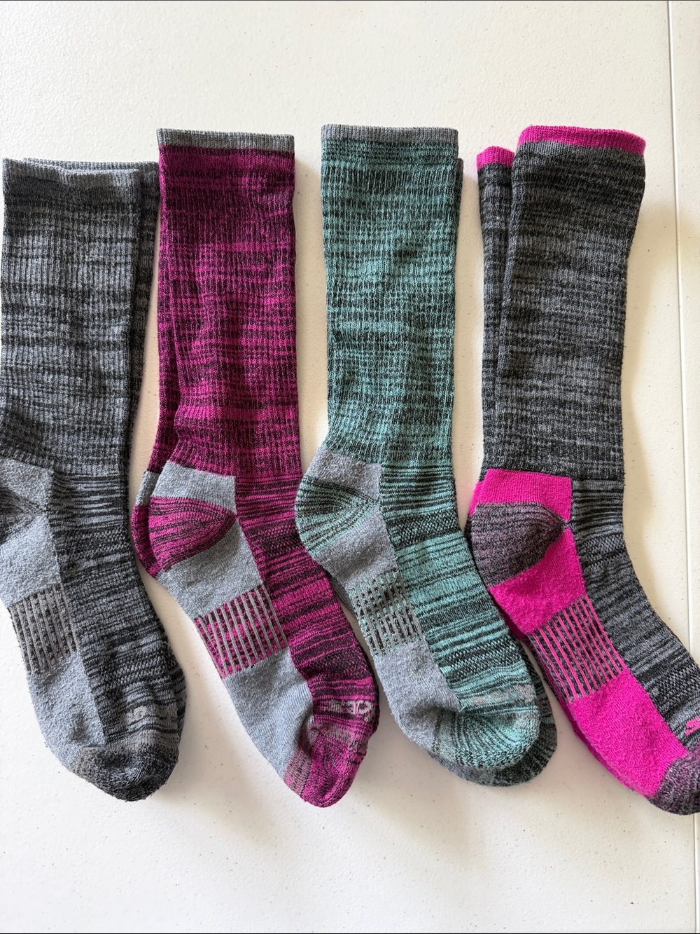 Dickies 4 Pairs of Athletic Crew Socks Adult Medium